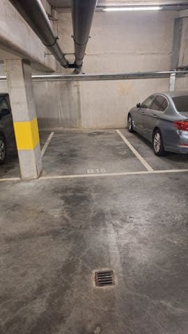 BRUXELLES - Emplacement de parking souterrain