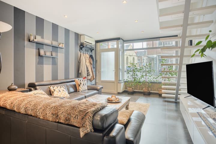 SINT-TRUIDEN - Perfect afgewerkte woning met terras - 3 SLPK