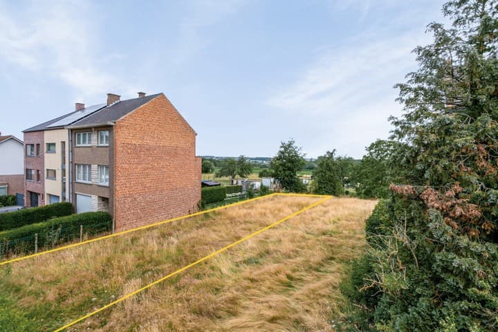 HALLE - Maasdal naast nummer 6