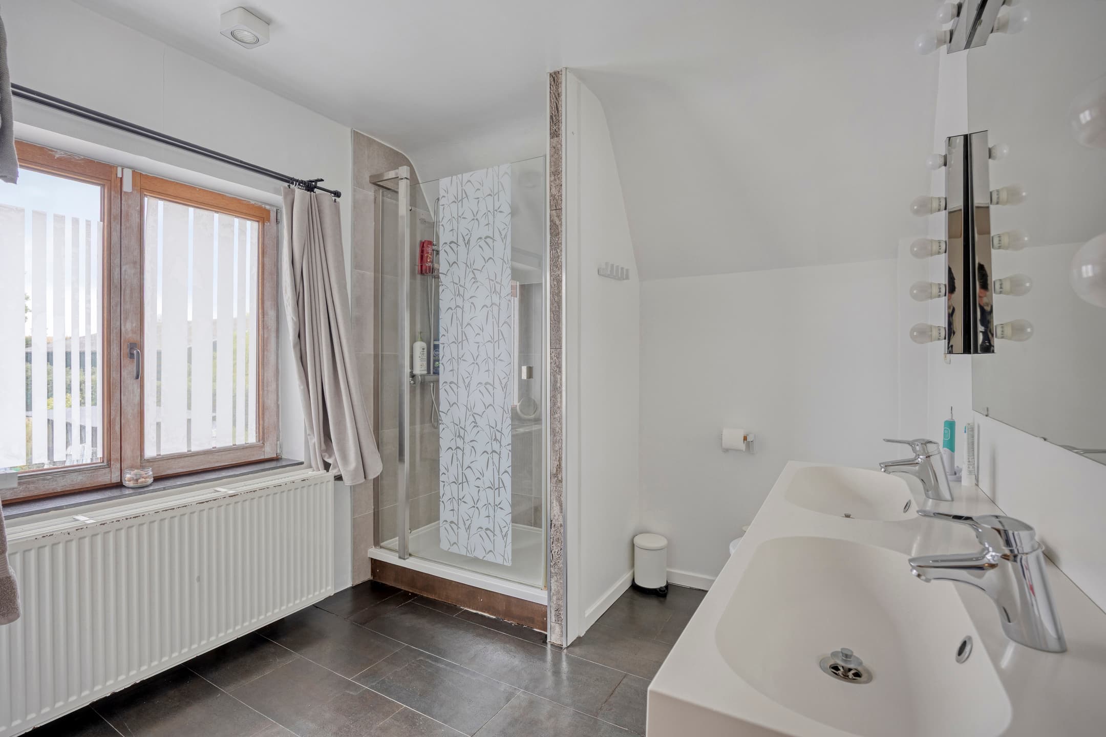 Property picture 10