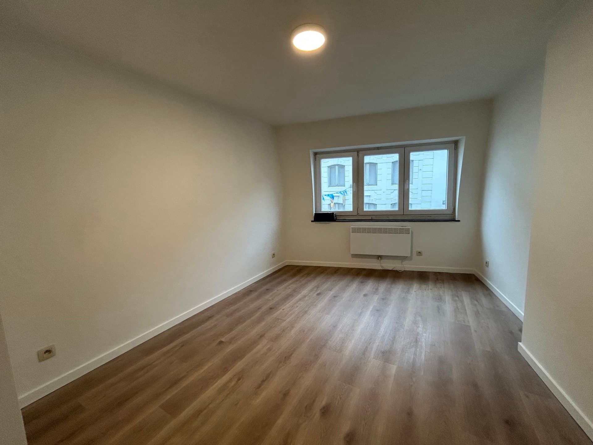 Property picture 8