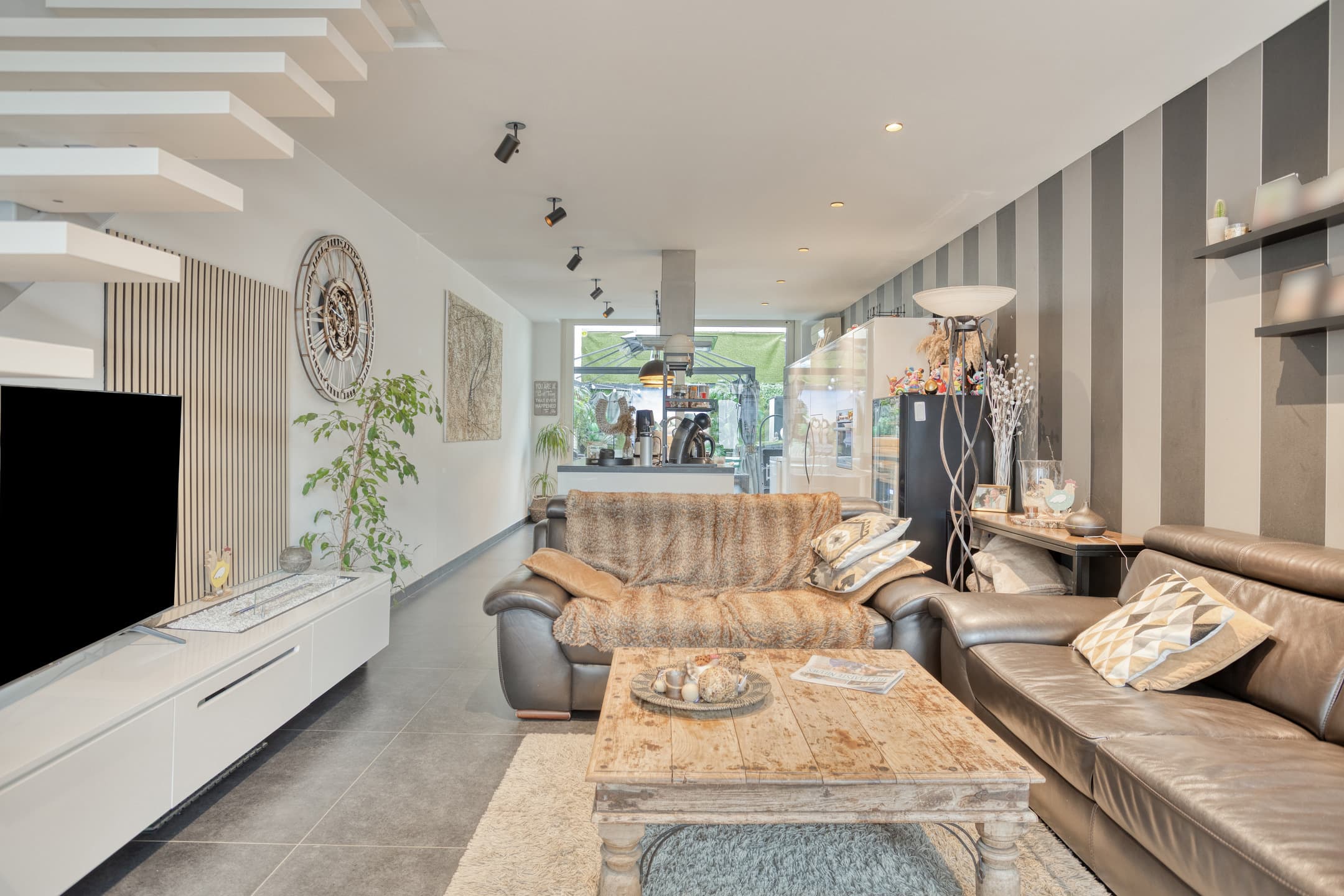 Property picture 1