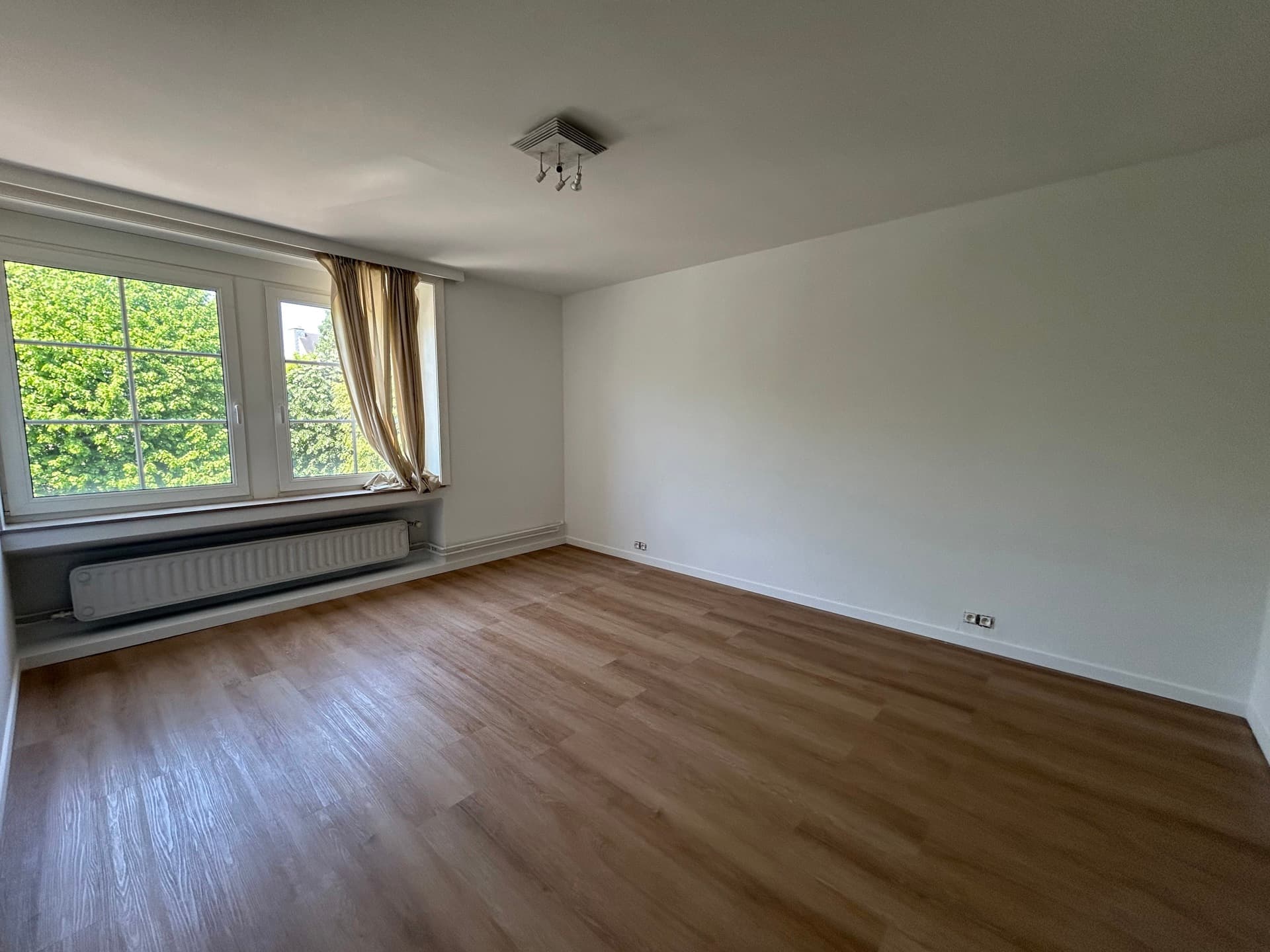 Property picture 12