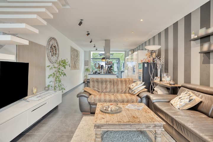 SINT-TRUIDEN - Instapklare ENERGIEZUINIGE woning - 3 SLPK