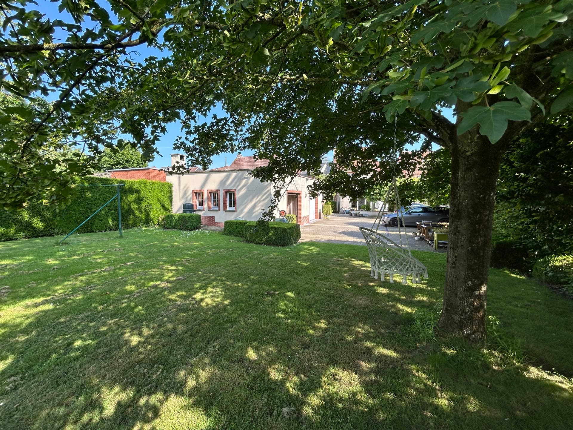Property picture 0