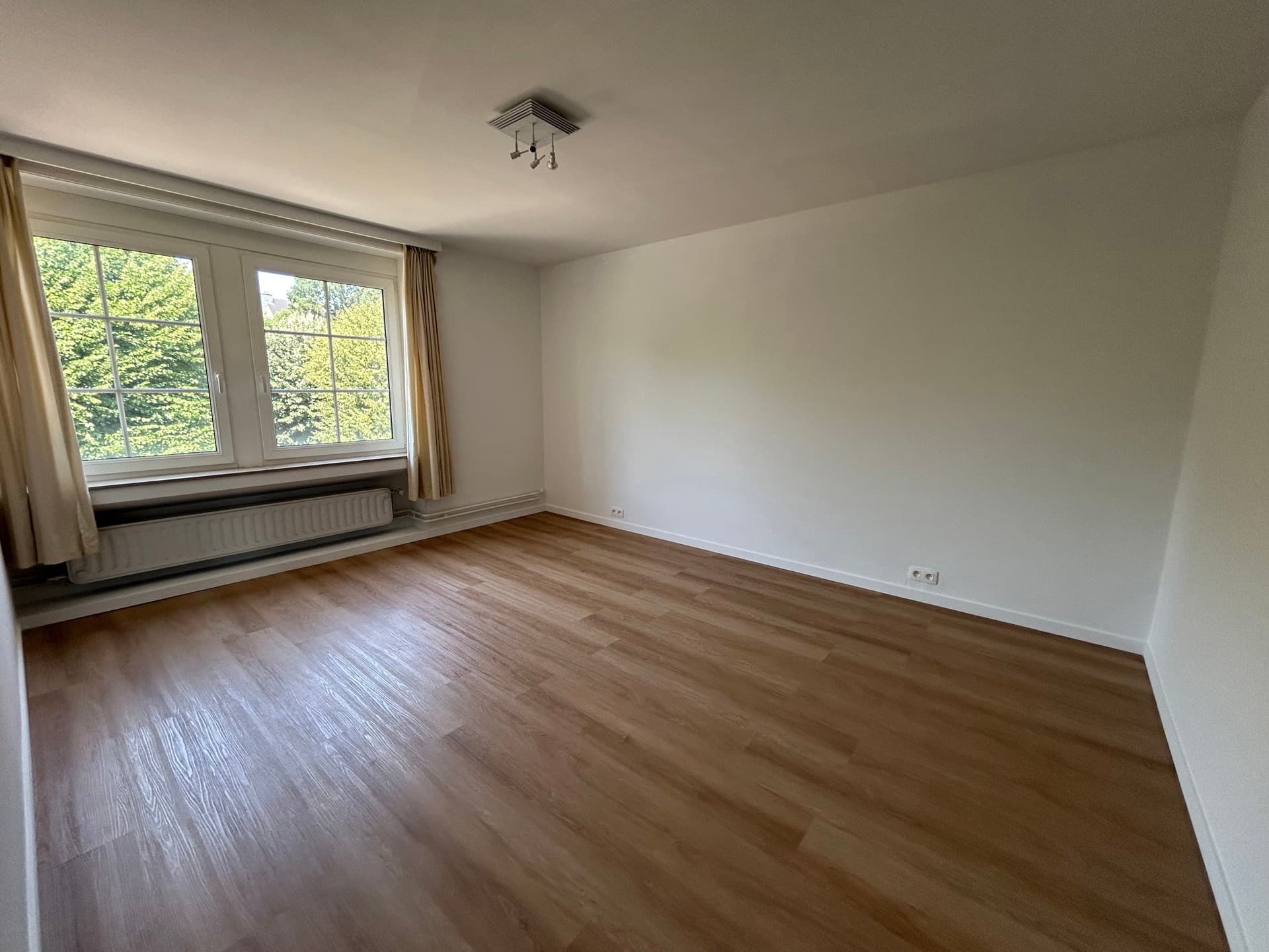 Property picture 8