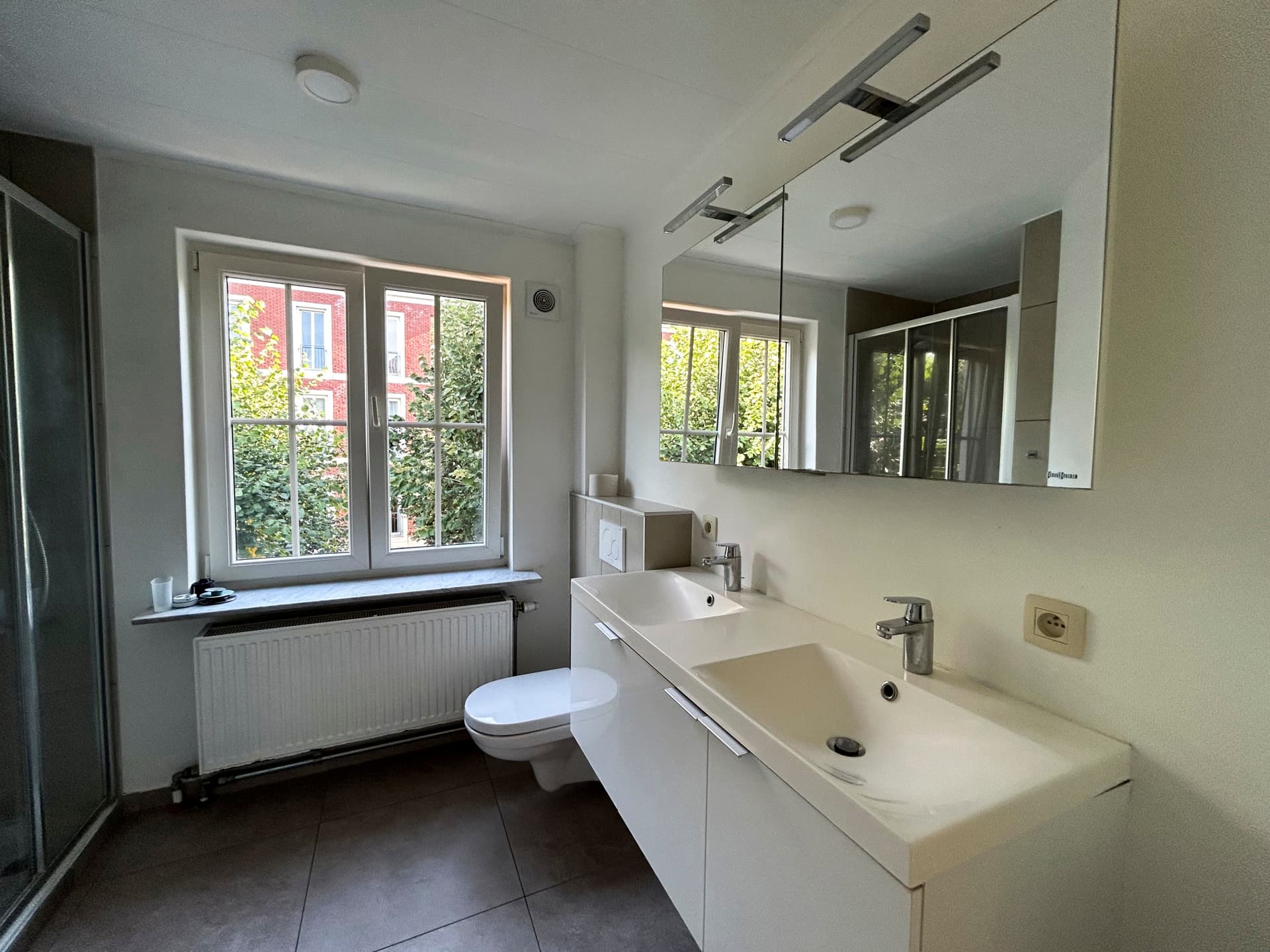 Property picture 8