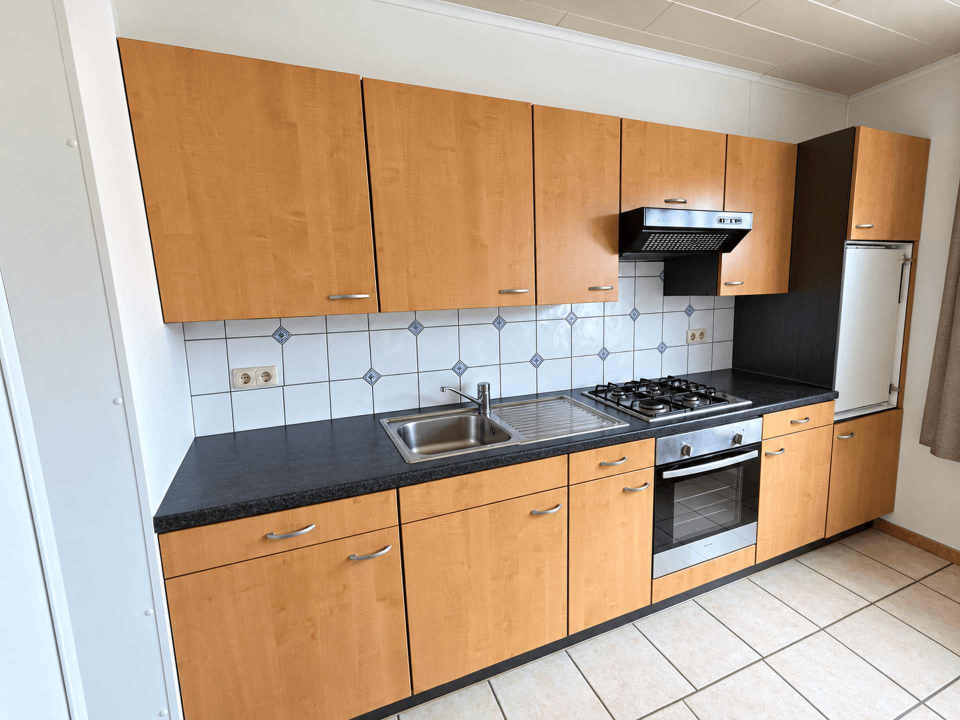 Property picture 4